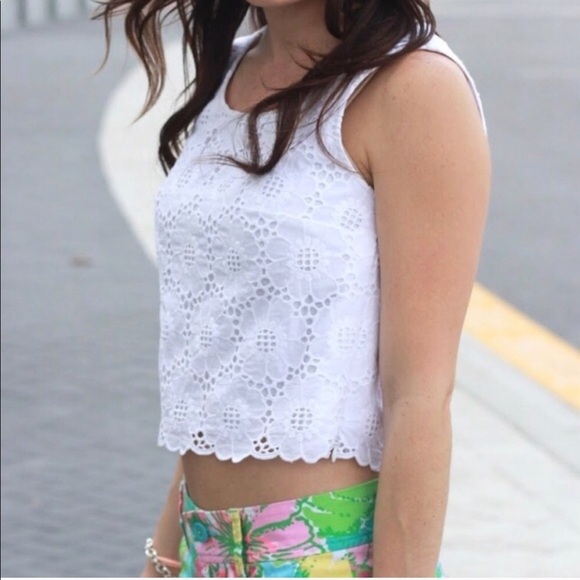 Lilly Pulitzer Lux Top Daisy Eyelet Resort White - Picture 3 of 13